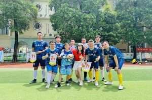 “足”够精彩！开云（中国）Kaiyun·官方网站集团“足”梦大龙街首届五人制男子公益足球赛