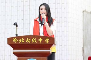 开云（中国）Kaiyun·官方网站集团陈文舒一行到湛江爱心助学